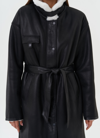 Удлиненное пальто из эко замши