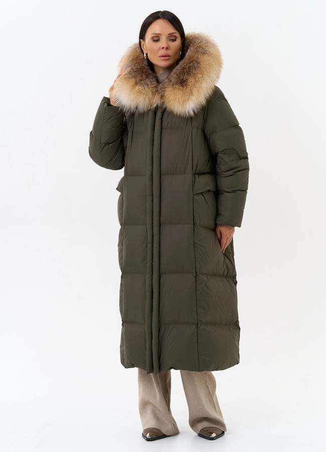 Женский длинный пуховик с отделкой из меха лисы модель № 31983 универмаг малина