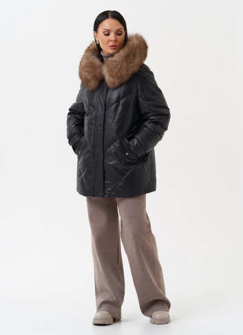 Женский кожаный пуховик с капюшоном