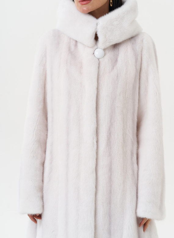 Шуба из меха норки в роспуск