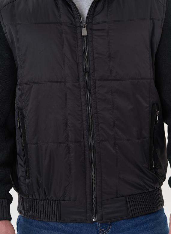 Мужская куртка "бомбер" черного цвета