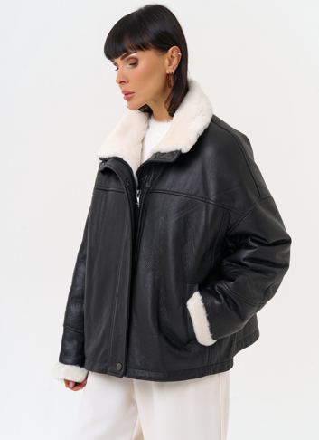 Женская натуральная дубленка черного цвета