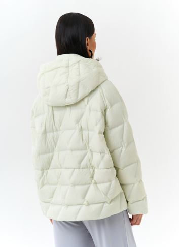 Женская куртка с капюшоном 