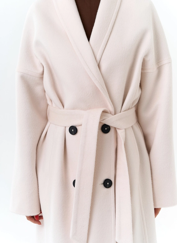 Женское пальто с воротником шаль