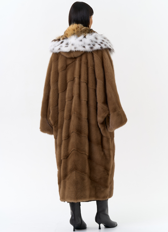 фото Шуба из меха норки с капюшоном из меха рыси модель № 31871