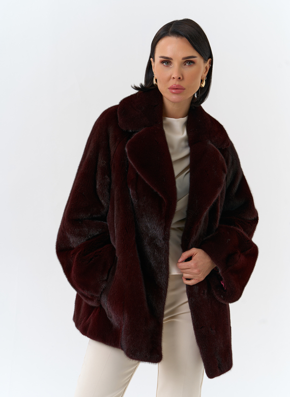 Женская шуба из скандинавской норки с английским воротником