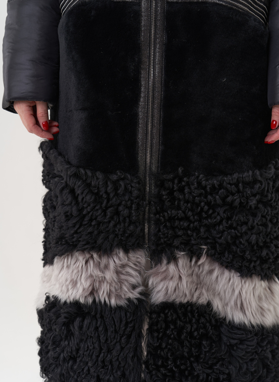 Комбинированный пуховик с капюшоном