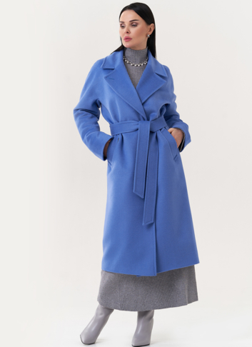 Женское пальто с английским воротником