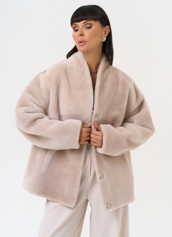 Светлая натуральная дубленка