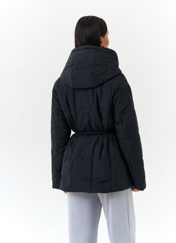 Женская куртка с контрастным воротником