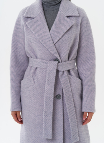 Женское пальто с английским воротником