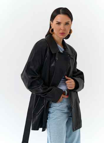 Женская куртка из натуральной кожи  с поясом