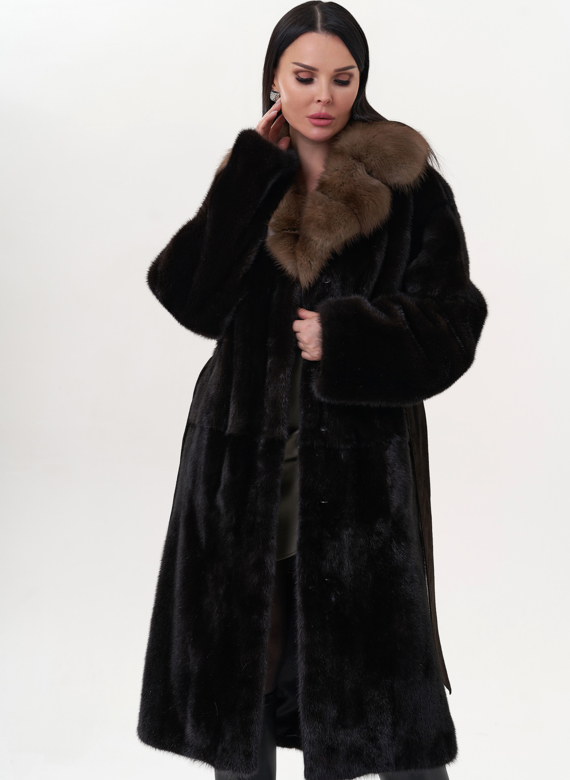 Шуба из норки с воротником из куницы