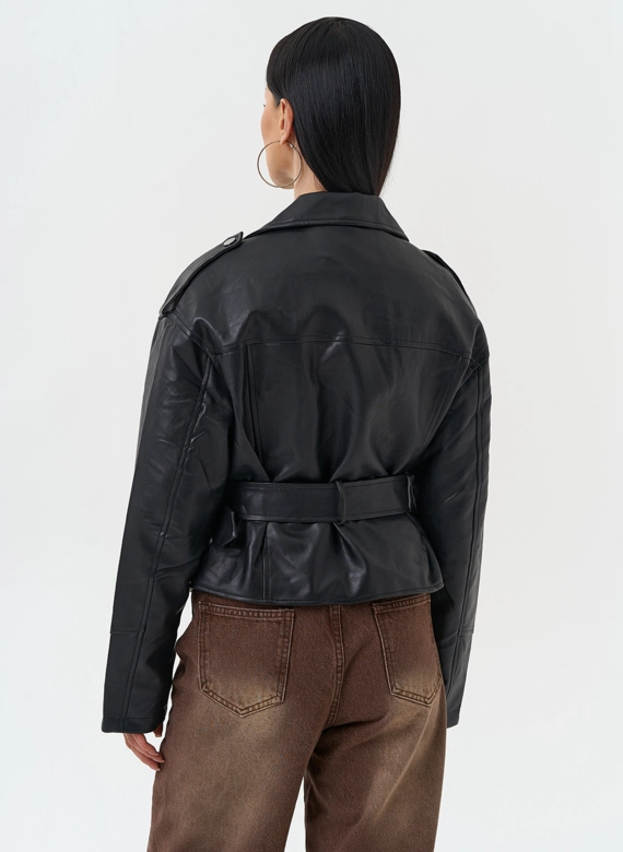 Куртка косуха из эко кожи черного цвета