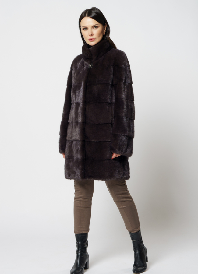фото Норковая шуба с воротником стойкой коричневого цвета модель № 26159