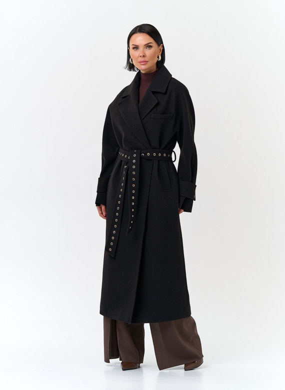 Женское пальто с акцентным поясом