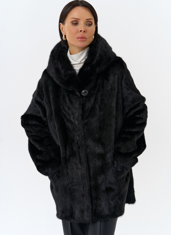 Шуба из меха норки с капюшоном